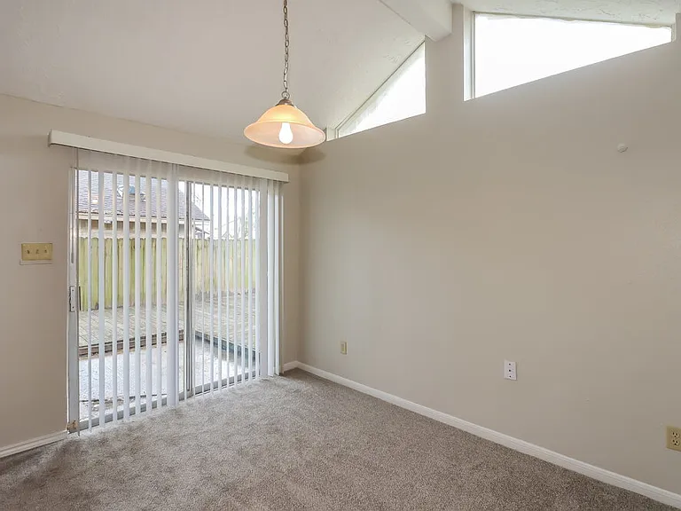 16602 Quiet Trail Dr — Photo 8