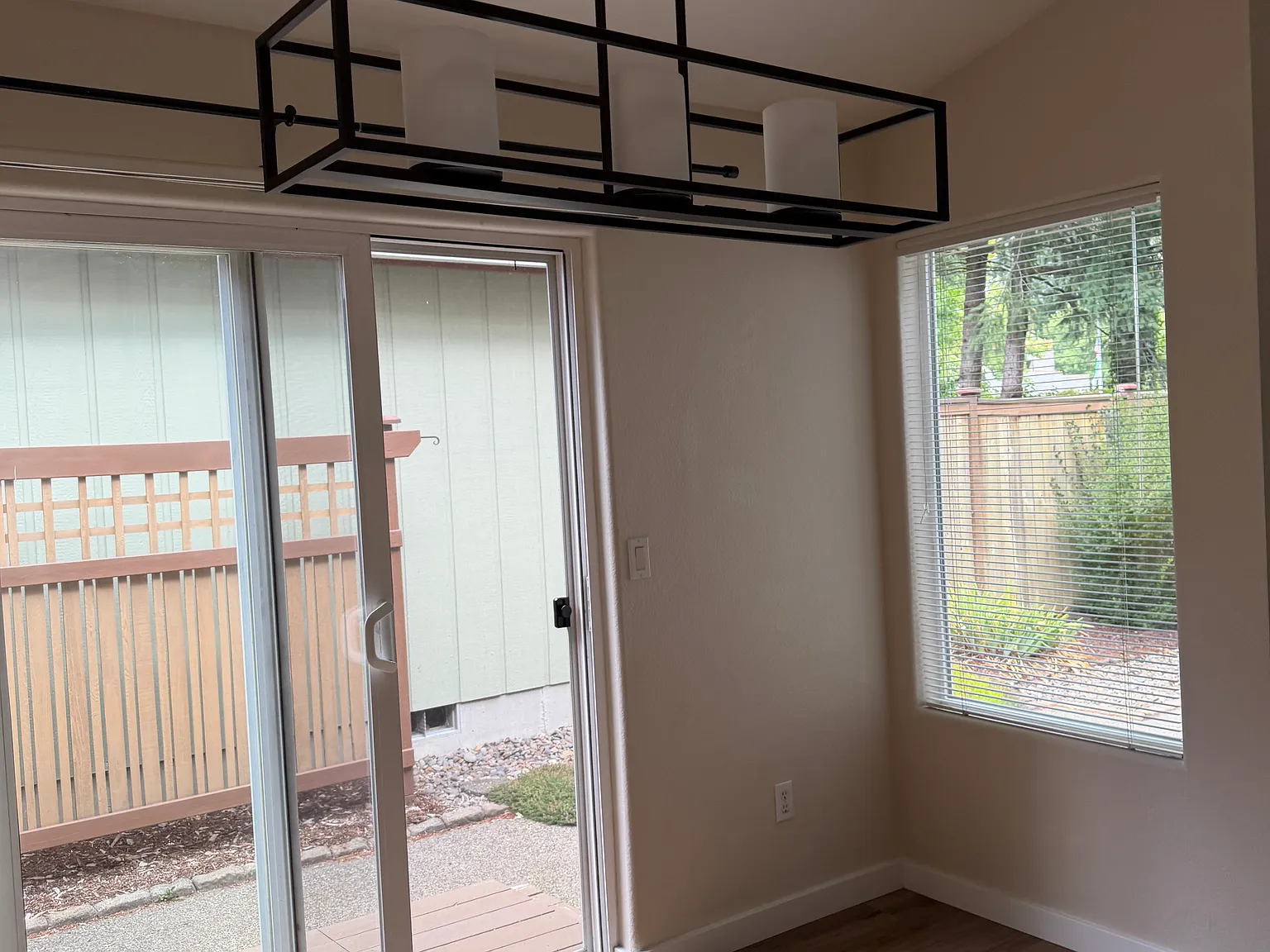 2 bed, 1340 sqft, $2,695 — Photo 2