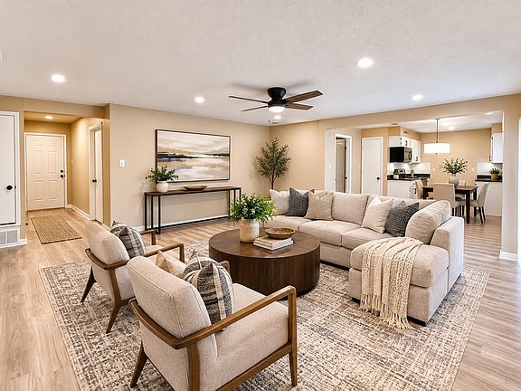 5th image of 2213 Biscayne Dr