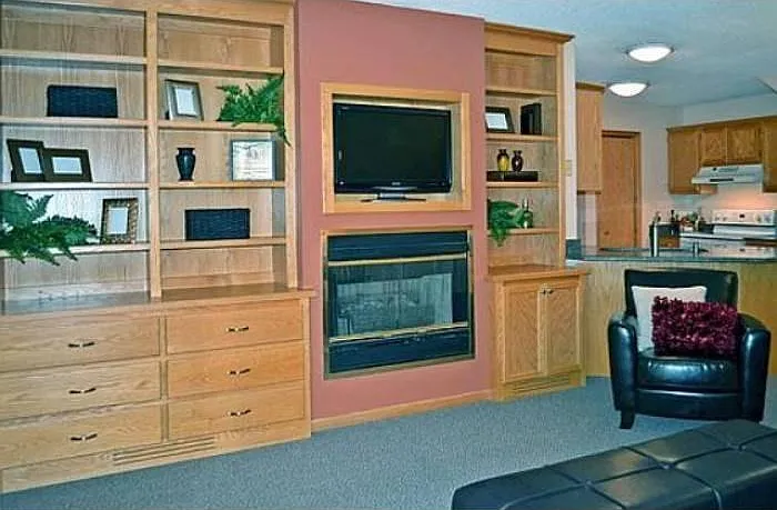 4045 Crystal Cir — Photo 11