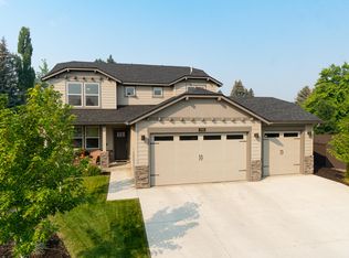 1795 NE Shadowcrest Way, Bend, OR 97701