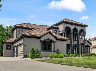 721 NE Lake Pointe Dr, Lees Summit, MO 64064