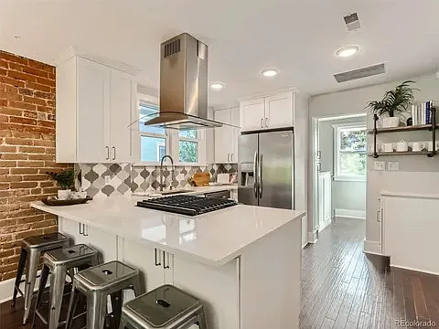 1115 Madison St — Photo 4