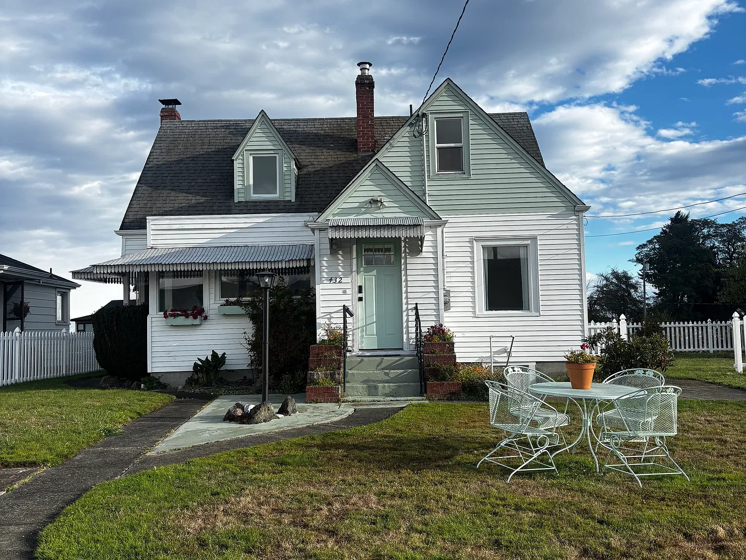 E Front St, Port Angeles — Photo 1