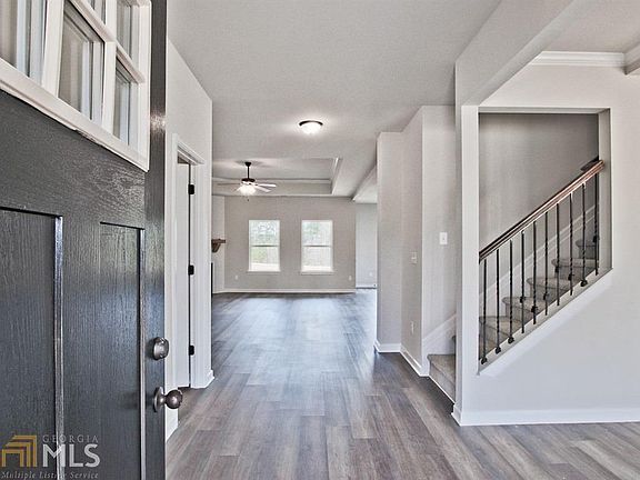 3rd image of 138 Hacienda Ave