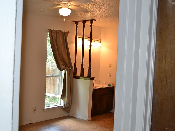 Master ensuite bath