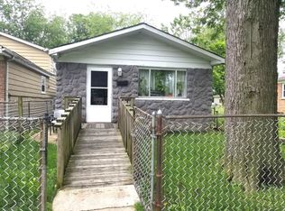 1215 W 110th St, Chicago, IL 60643