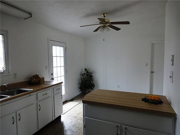 5th image of 1334 Fairview Dr