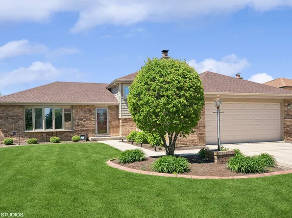 15424 Royal Georgian Rd, Orland Park, IL 60462