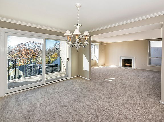2nd image of 640 Winnetka Mews APT 404