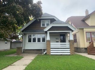 4555 N 37th St, Milwaukee, WI 53209