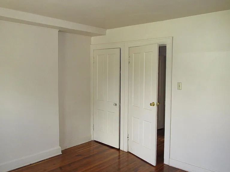 2665 Palmetto St — Photo 12