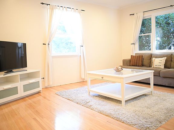 4th image of 1028 4th St #C