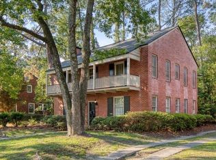 221 E 56th St, Savannah, GA 31405