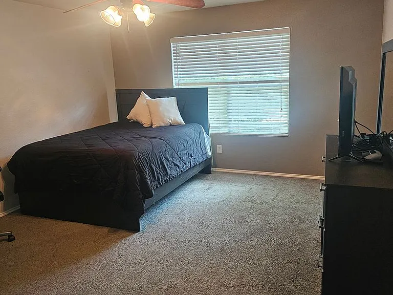 1306 Pigeon Ct — Photo 16