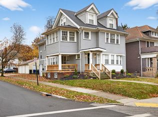 3326 E Overlook Rd, Cleveland Heights, OH 44118