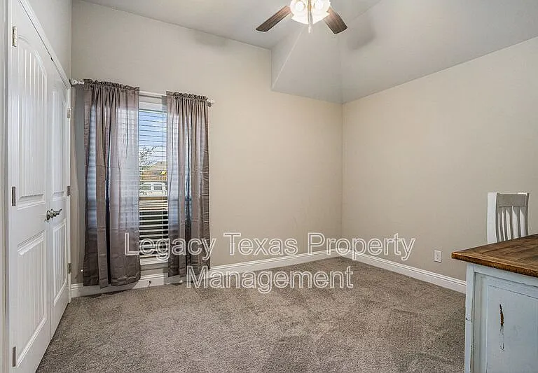 226 Harp Ave — Photo 12
