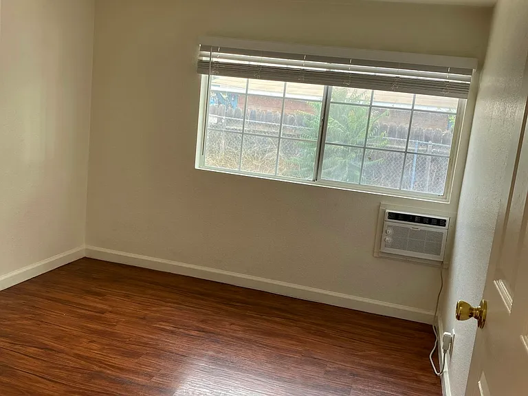 3382 Eucalyptus Ave #A — Photo 13