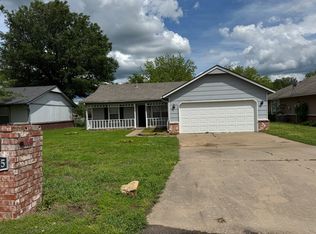 24895 S Eastwood Dr, Claremore, OK 74019
