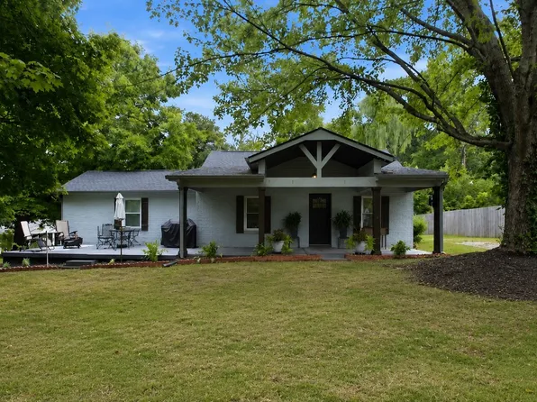 106 Martin St, Charlotte, TN 37036