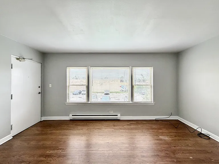 7630 N Milwaukee Ave #A3 — Photo 10