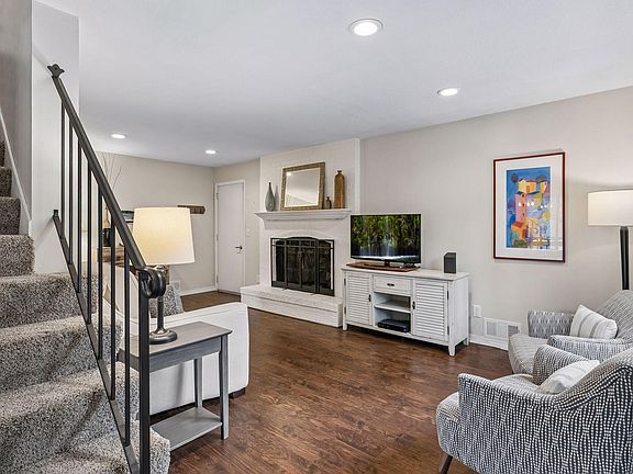 3rd image of 11578 Scotch Pine Ct