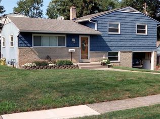 1205 Carrousel Dr E, Reynoldsburg, OH 43068