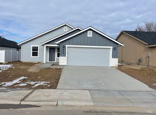 824 E Great Bear St, Kuna, ID 83634