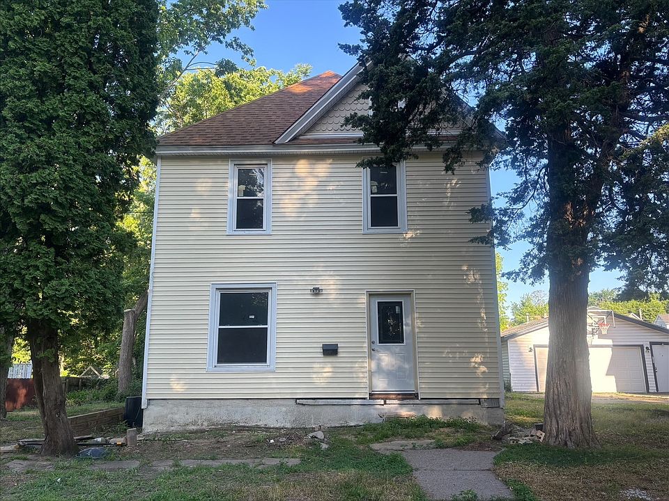 1st image of 1110 Oneida Ave