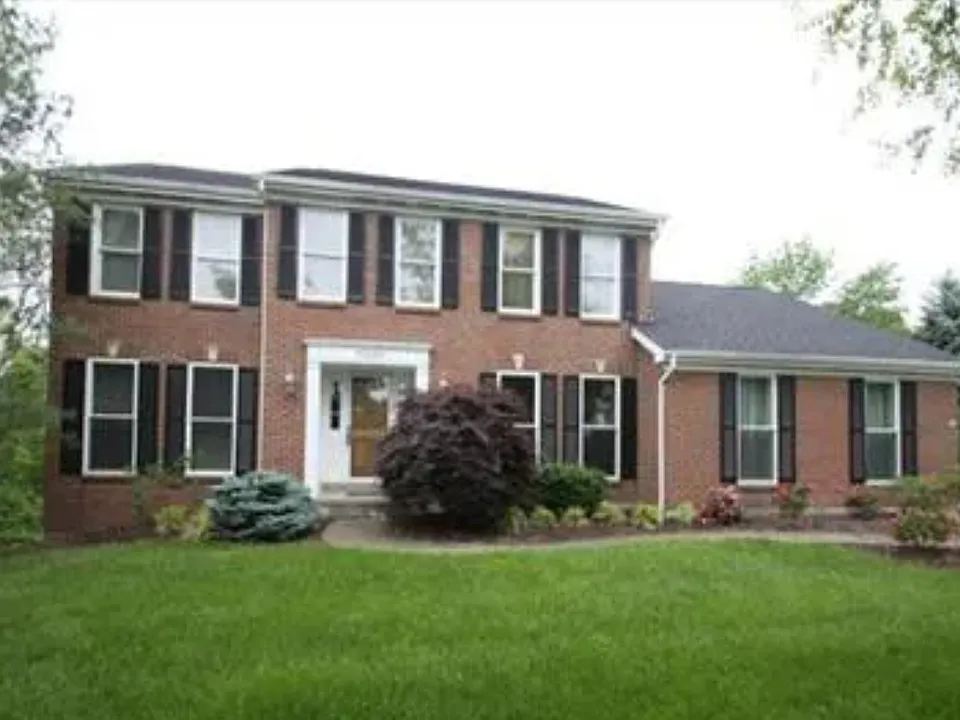 10282 Falling Waters Ln