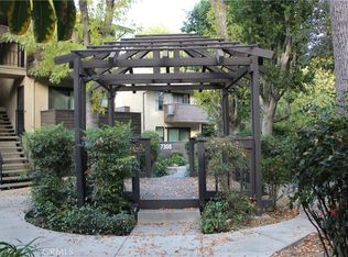 7304 Corbin Ave UNIT F, Reseda, CA 91335