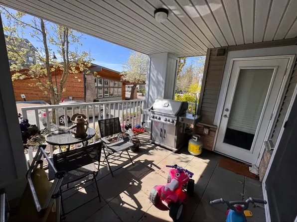 6490 194th St #6, Surrey, BC V4N 6J9