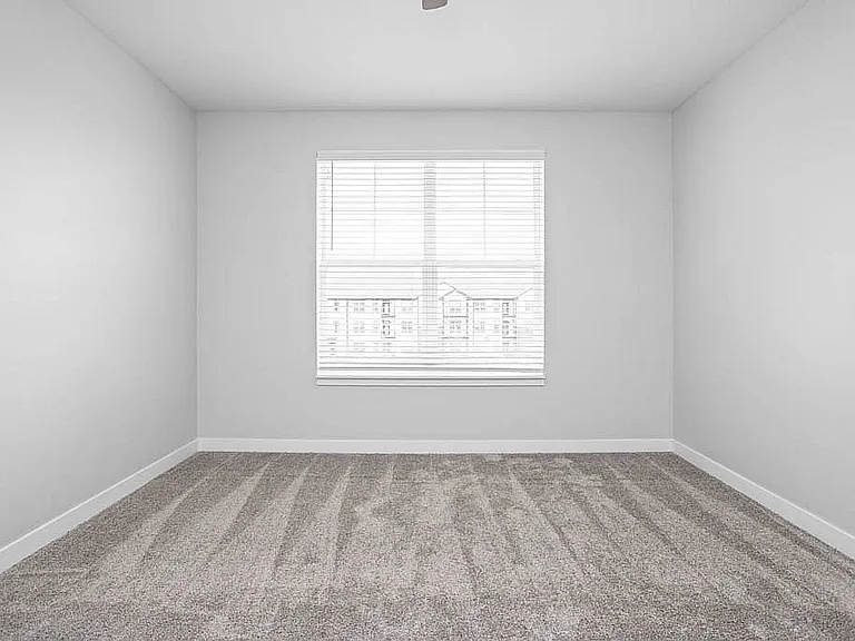 Bright & Spacious Bedroom