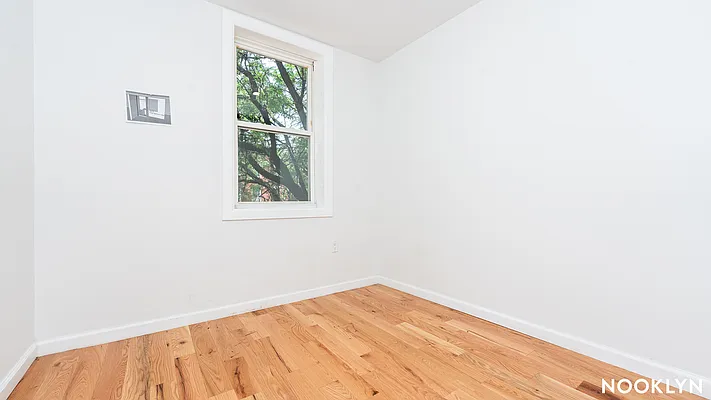 Rented by Nooklyn NYC LLC | media 24