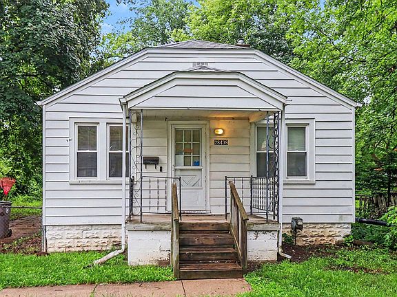 2nd image of 28438 Glenwood St