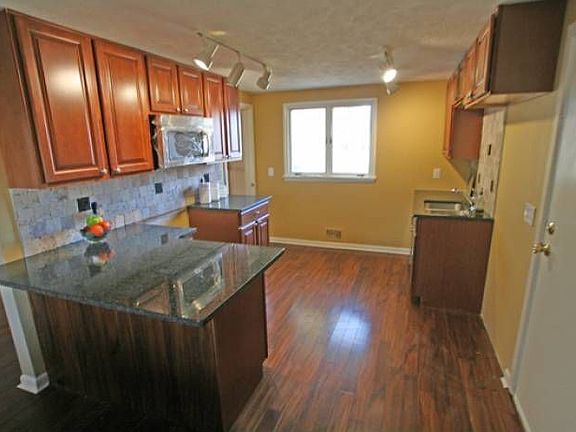 New kitchen with granite