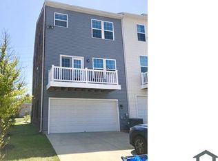 9905 New Pointe Dr, Upper Marlboro, MD 20774