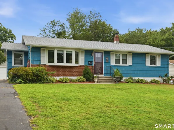 74 Live Oaks Road, Milford, CT 06460