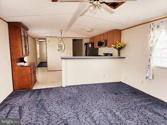 3rd image of 35088 Blossom Ct