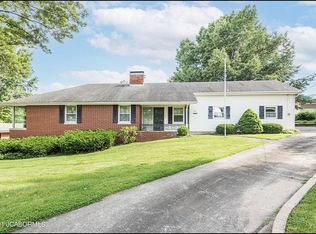 2411 Oakview Dr, Jefferson City, MO 65109