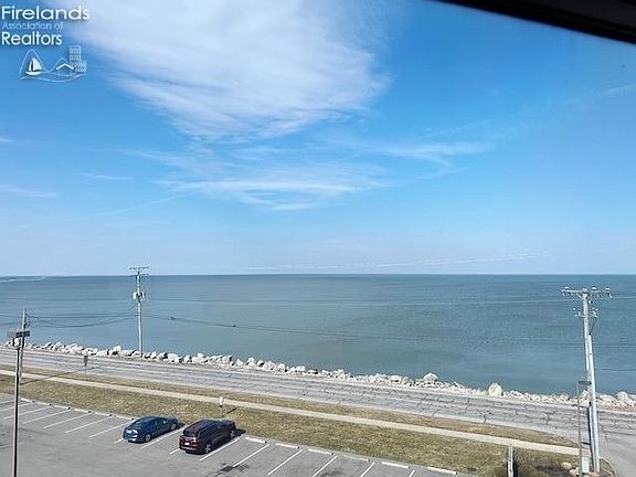 4th image of 711 W Lakeshore Dr APT 503