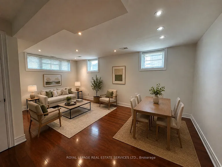 87 Lawrence Ave W — Photo 10
