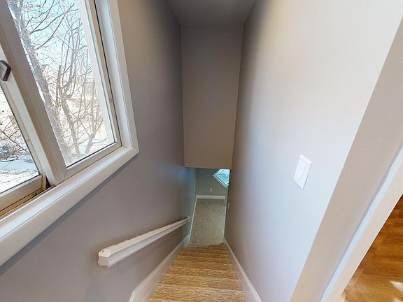 3rd image of 226 Grove Ave