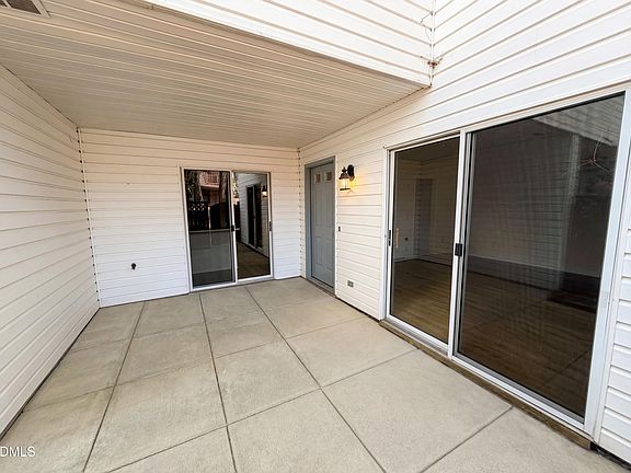 5th image of 320 Summerwalk Cir