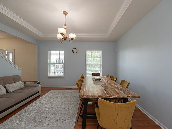 4th image of 1909 Colonial Dr