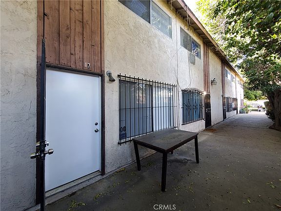 3rd image of 2020 W 23rd St APT 17
