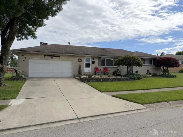 241 Mound St, Brookville, OH 45309