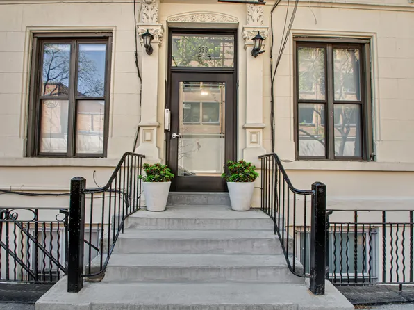 330 West 17th Street 2E image 11 of 11