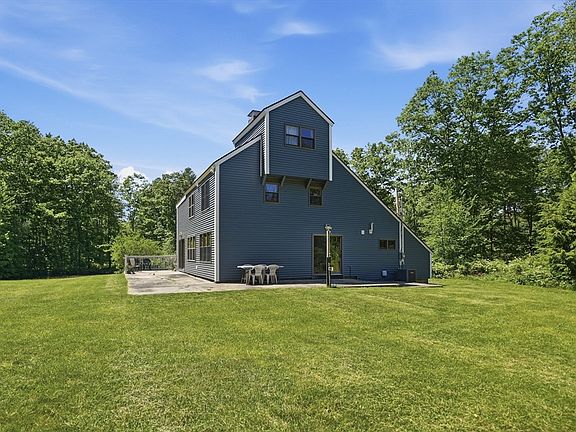 3rd image of 188 Baldwinville Rd