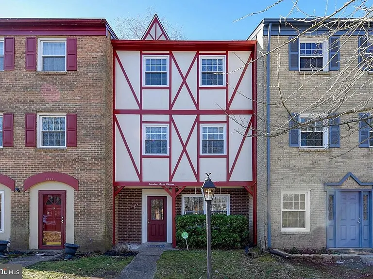 14713 Cardigan Sq — Photo 1